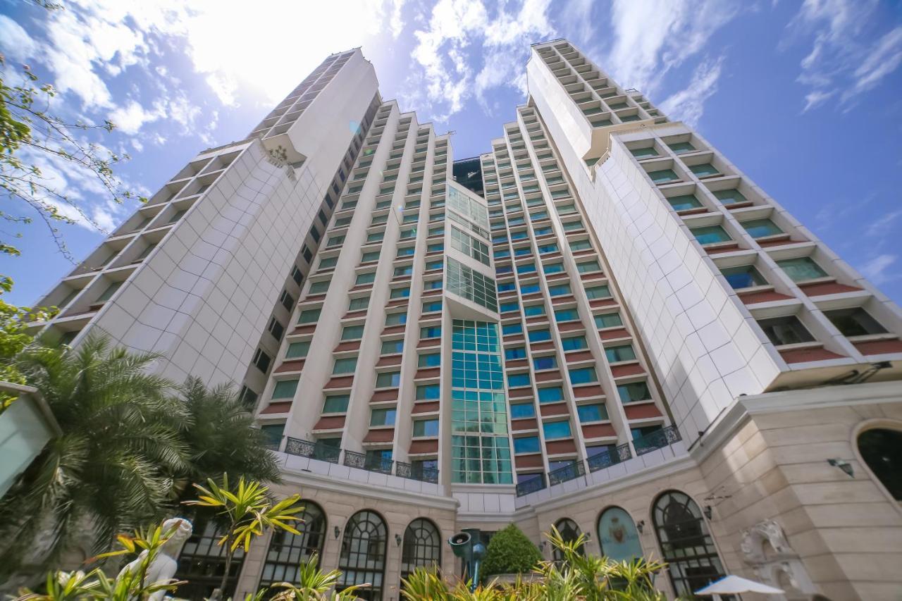 होटल The Royal Plaza 4*